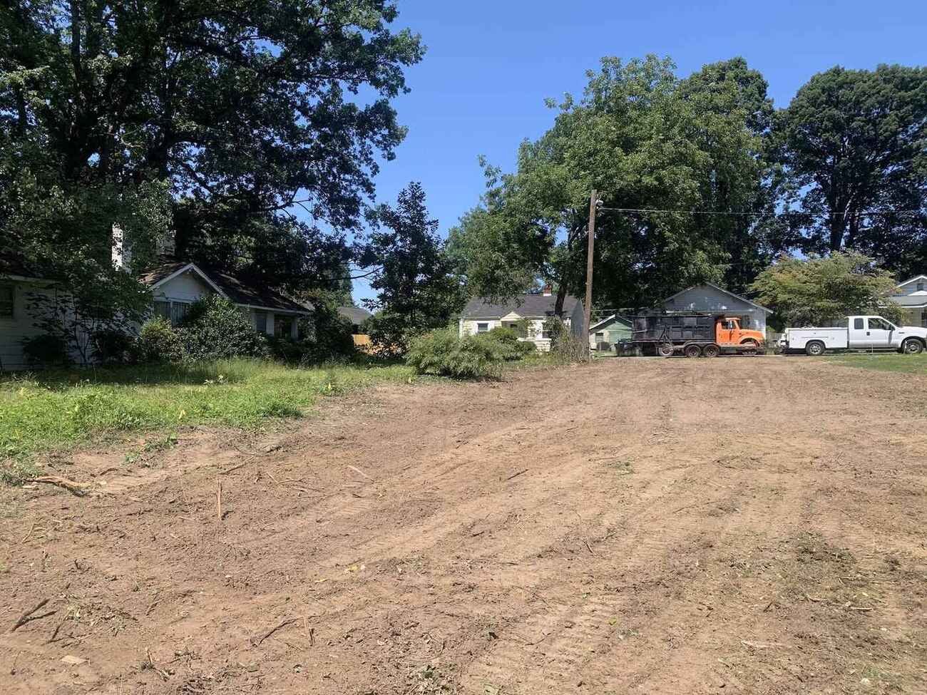 Residential lot cleared and graded by Green Limb Tree Service